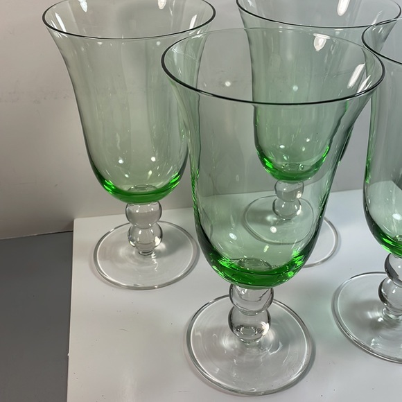 Set of 4 clear green Bohemian crystal glass footed goblets glasses bubble foot - Picture 4 of 8